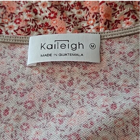 Kaileigh Ditsy Floral Dress, Sizes Medium or Large, New with Tag MSRP $99 - Picture 4 of 13